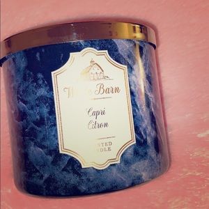 Bath and body works candle